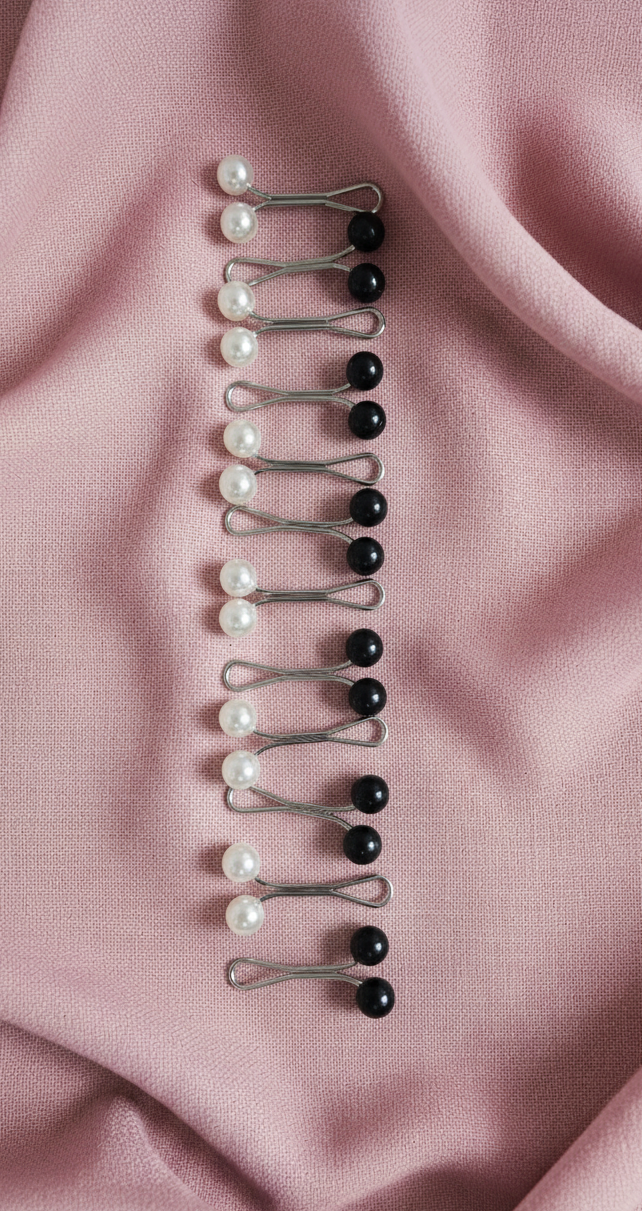 U-Shaped Pearl pin