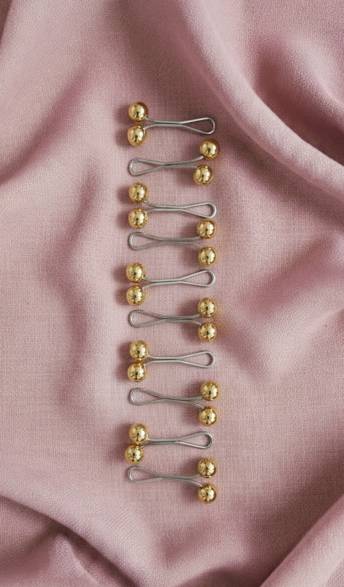 U-Shaped Pearl pin