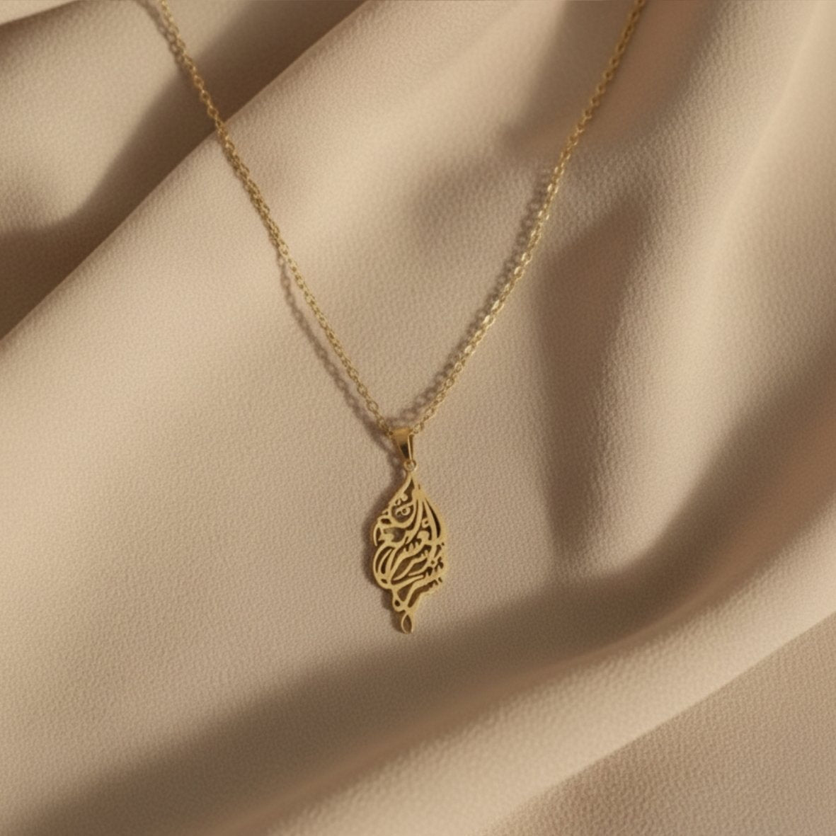 Islamic calligraphy Necklace